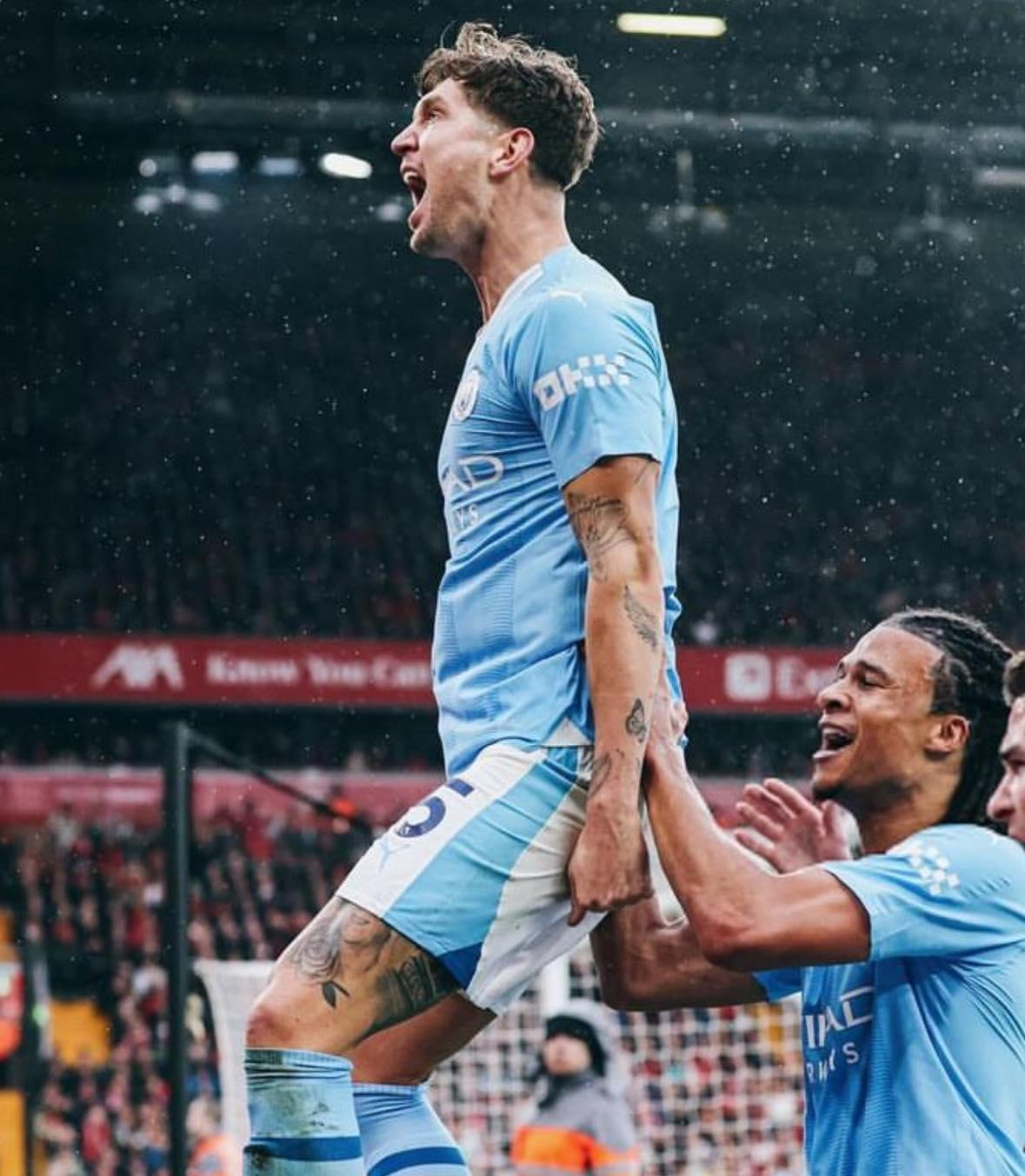 ސީޓީގެ ޑިފެންޑަރ ޖޯން ސްޓޯންސް ފަހުވަގުތުގައި ގޯލު ޖެހުމަށްފަހު އުފާ ފާޅުކުރަނީ. ފޮޓޯ: ފަބިރީޒިއޯ ރޮމާނޯ