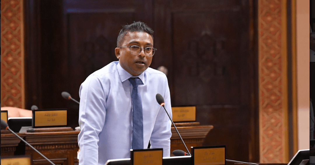 ޓެކްސް ޤާނޫނަށް ގެނެވޭ އިސްލާޙާއެކު އެ ގާނޫނުގައި ހުރި ހުސް ބާގަނޑުތައް ބަންދުވާނެ: ރިފާއު
