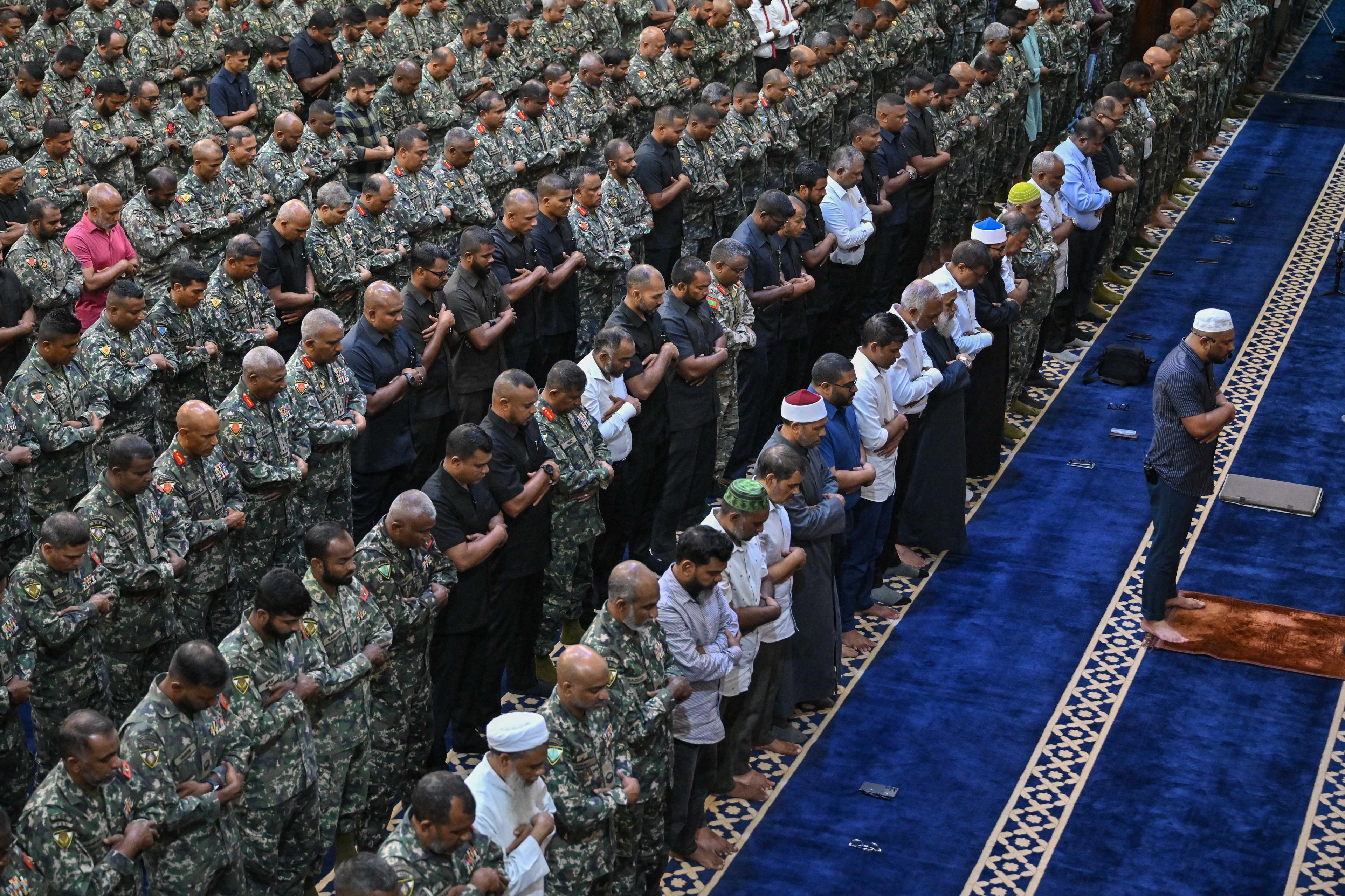 ނަސްރުގެ ދުވަހުގެ ފެށުމުގެ ހަރަކާތްތަކުގައި ރައީސަކު ބައިވެރިވި ފުރަތަމަ ފަހަރު