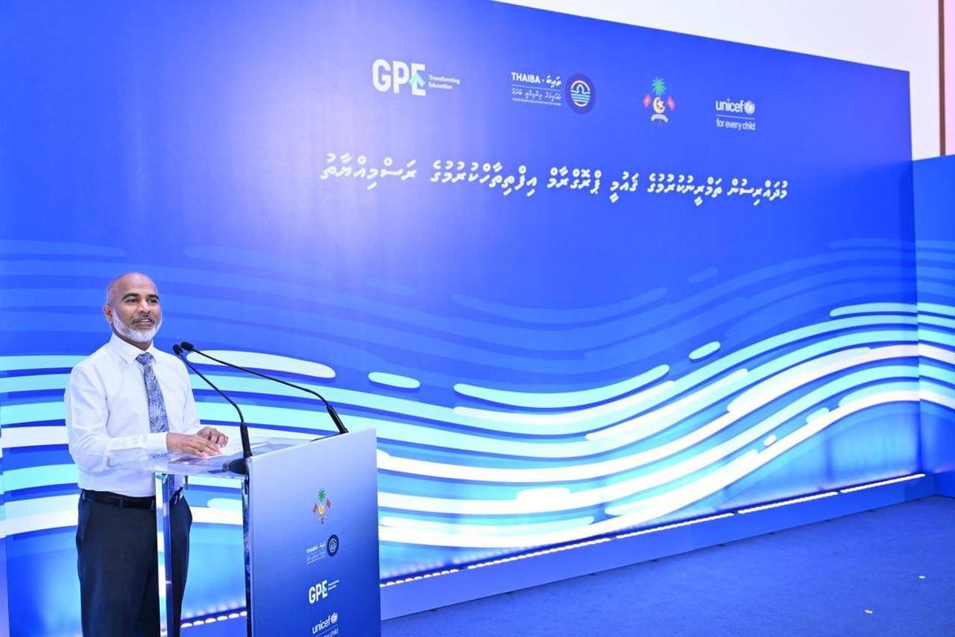 މިހާރުން މިހާރަށް 250 މުދައްރިސުން ބޭނުންވޭ: މިނިސްޓަރ ޝަފީއު