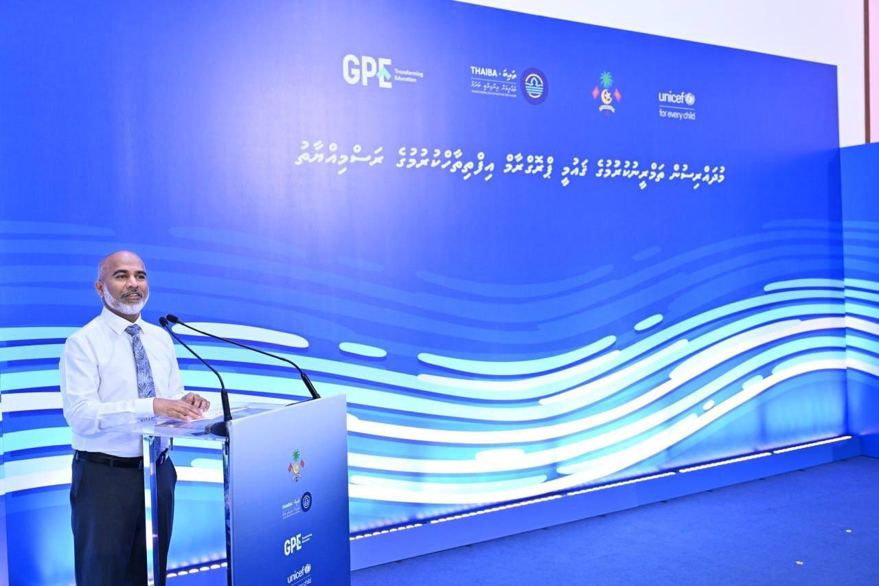 މިހާރުން މިހާރަށް 250 މުދައްރިސުން ބޭނުންވޭ: މިނިސްޓަރ ޝަފީއު