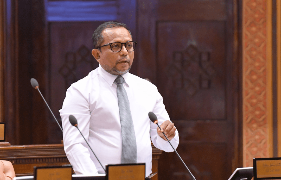 އެމްޑީޕީ ވެރިކަމުގައި ވަޒީފާއިން ވަކިކުރި މީހުންނަށް ކޯޓުން ވަޒީފާންދޭން އެންގީމަ ދިނީ ބީރު ކަންފަތެއް: މުސްތަފާ