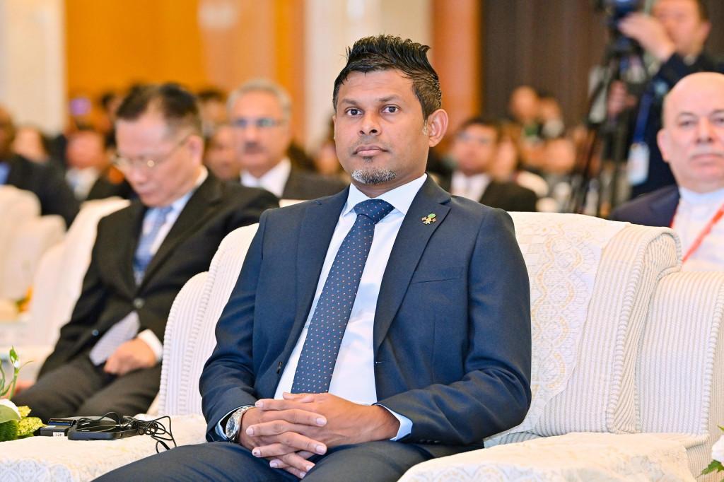 ނައިބު ރައީސް، ދިވެހި ގައުމީ ފުޓްސަލް ޓީމަށް ކާމިޔާބީ އަށް އެދިވަޑައިގެންފި