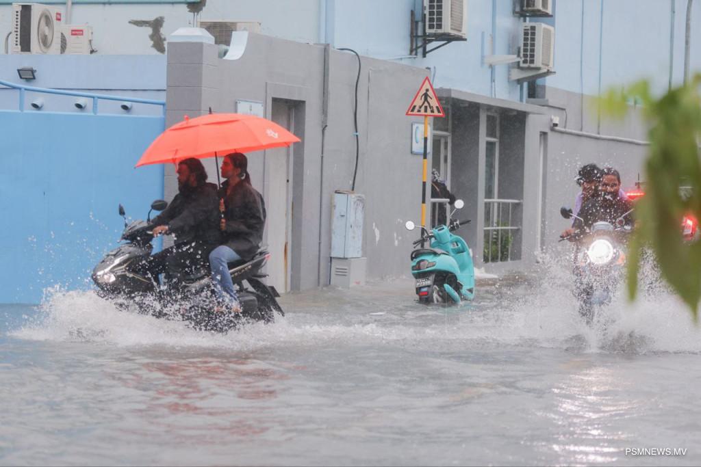 ވާރޭވެހި މާލޭގައި ފެންބޮޑުވެފައި 