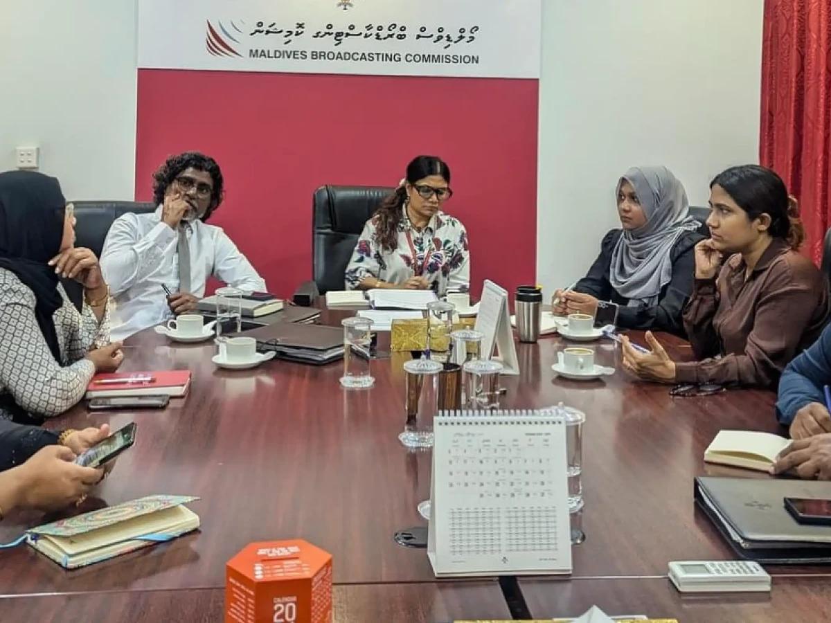 ބްރޮޑްކޮމްގެ މެމްބަރުކަމަށް އަލުން ހުޅުވާލައިފި 