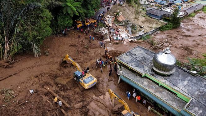 Landslides and Flash Floods Kill at Least 16 People on Indonesia's Sumatra Island