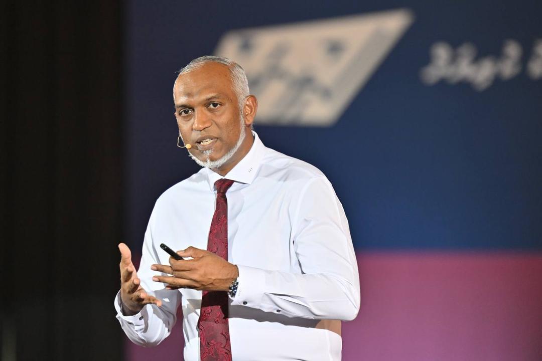 ކުޅުދުއްފުށީގައި ކޮމަންވެލްތު ބީޗް ހޭންޑްބޯލް މުބާރާތް ބޭއްވޭކަމީ  ދިވެހިންނަށް ލިބުނު ޝަރަފެއް: ރައީސް 