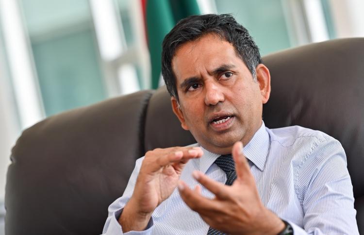 ޑޮލަރު ލިމިޓްކުރަން ބީއެމްއެލުން ނިންމީ ރައީސްގެ އެންގެވުމާއި ޚިލާފަށް: ސަރުކާރު