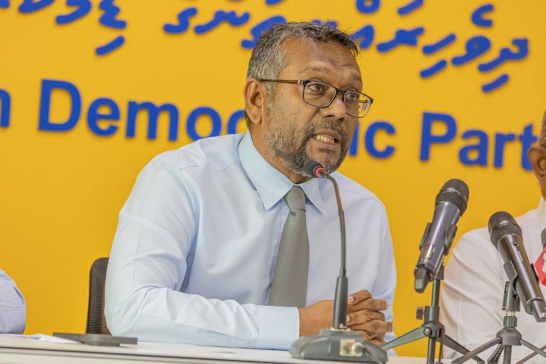 އެމްޑީޕީގެ ވެރިކަމެއްގައި ސިނގިރޭޓް އަގުހެޔޮކޮށް، ވޭޕް ހުއްދަކުރާނެ: ފައްޔާޒް