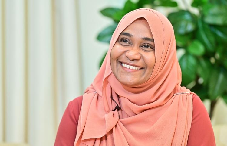 ރައީސުލްޖުމްހޫރިއްޔާގެ އަނބިކަނބަލުން  ފާތިމަތް ސާޖިދާ
