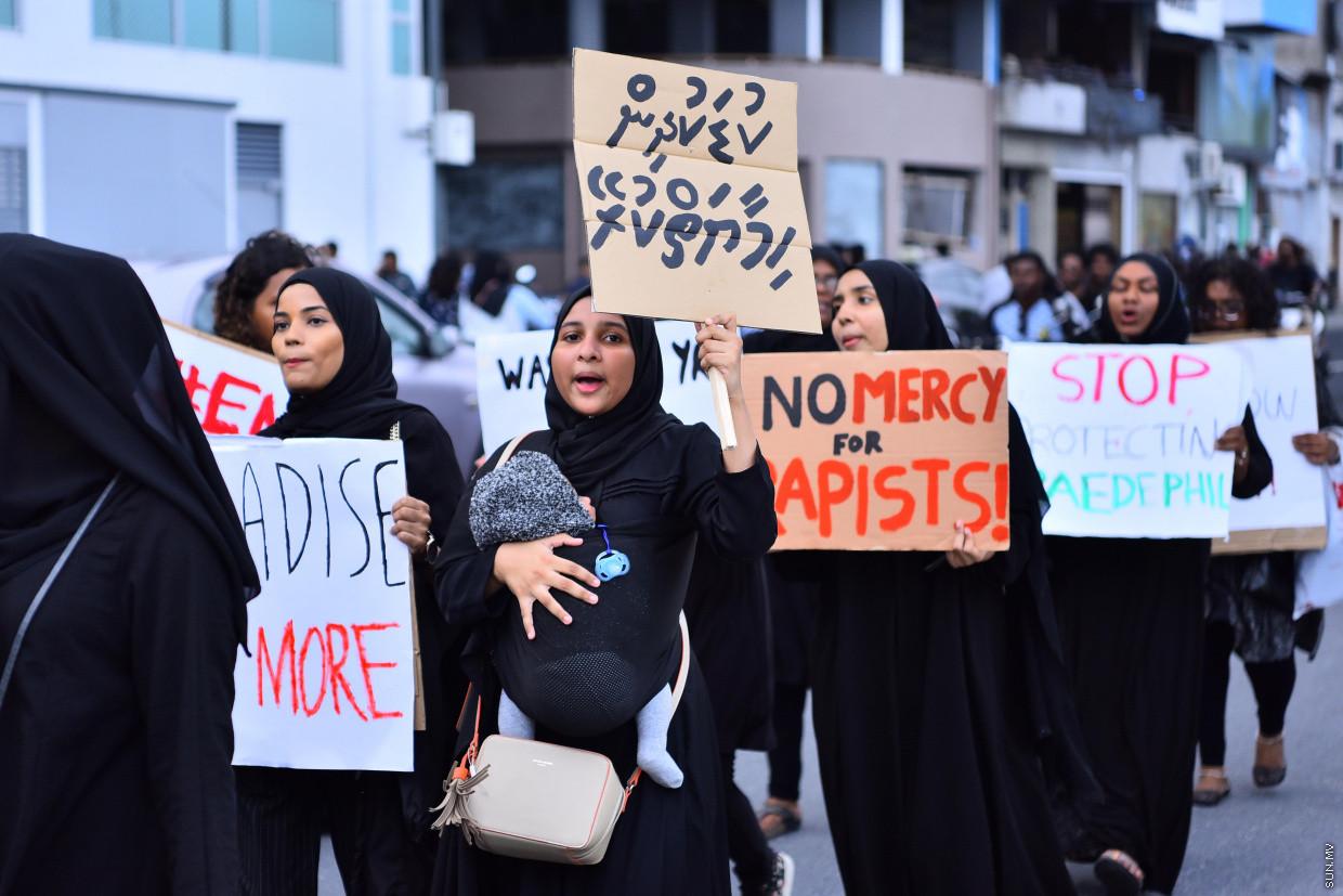 ކުޑަކުދިންނަށް ކުރާ ޖިންސީ އަނިޔާއާ ދެކޮޅަށް މާލޭގައި ކުރި އެއްވުމެއްގެ ތެރެއިން -- ފޮޓޯ/  ސަން  އޮންލައިން