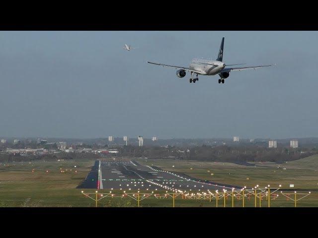 Ryanair 737-800 Rough Crosswind Landing crosswind landing at East Midland Airport
