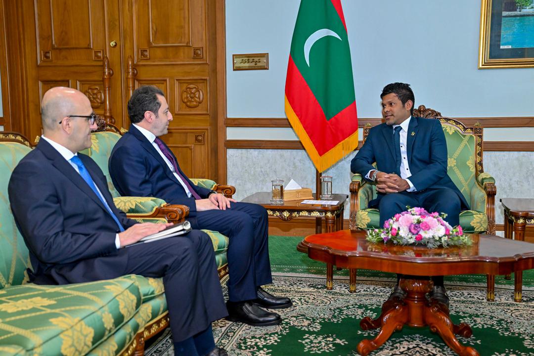 އިޤްތިސާދީ އަދި ފަތުރުވެރިކަމުގެ ދާއިރާއިން ގުޅުން ބަދަހިކުރުމަށް އަޒުރުބައިޖާންއާ މަޝްވަރާކޮށްފި