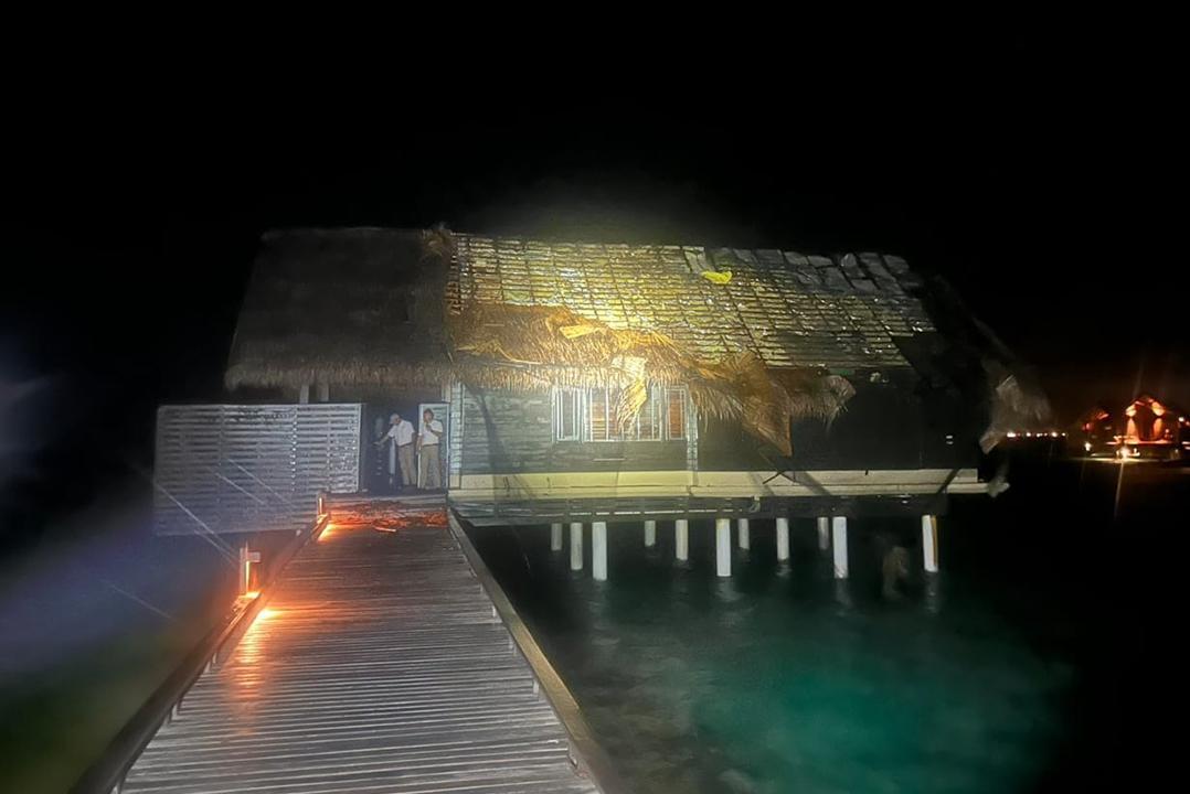 ރީތިރަށް ރިސޯޓުގައި އަލިފާން ރޯވި ވޯޓަރވިލާ--ފޮޓޯ:އެމްއެންޑީއެފް