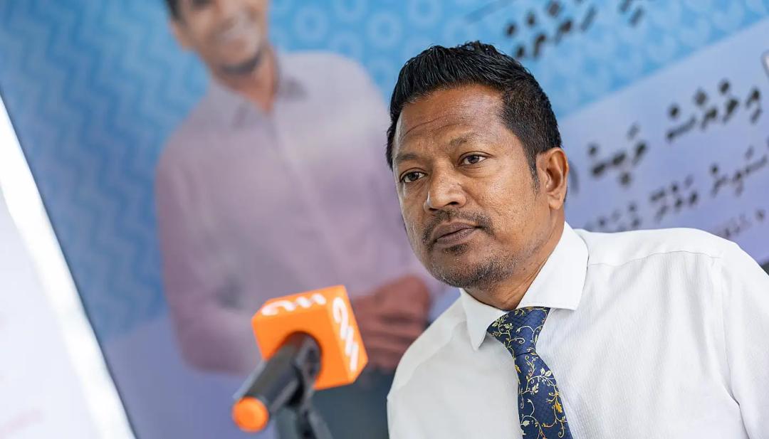 ދަ ޑިމޮކްރެޓްސްއަށް ރައީސަކު ހޮވުން އަންނަ މަހު،  އަދި ޝައުގުވެރިކަން ފާޅުކުރީ އިންތި އެކަނި