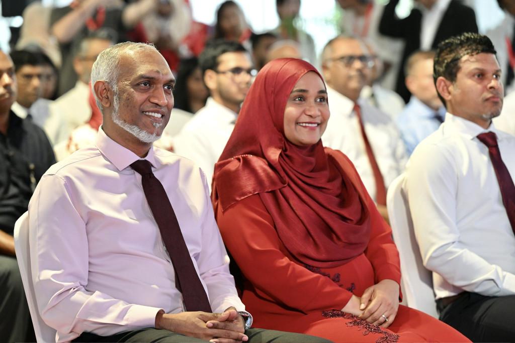 ފައްޔާޒާއި މަންދީ އަދި އެމްޑީޕީއާއި ދެކޮޅަށް ރައީސްގެ އާއިލާއިން ދައުވާ ކުރަނީ