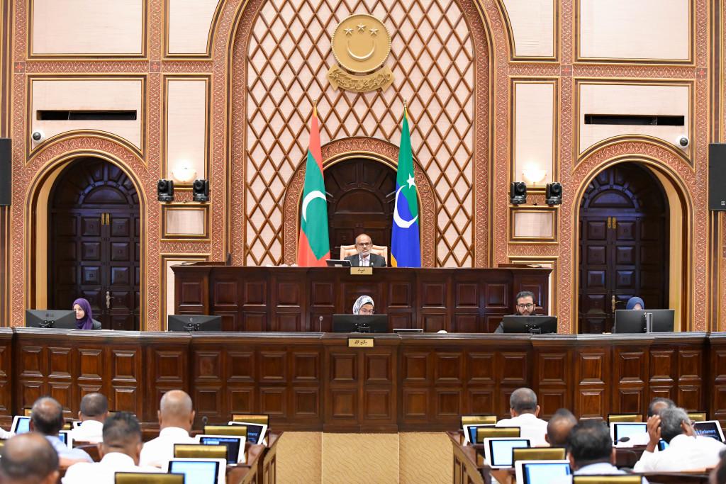 ދައުރުން ބޭރުން ދެ ޖަލްސާއެއް ބާއްވަނީ 