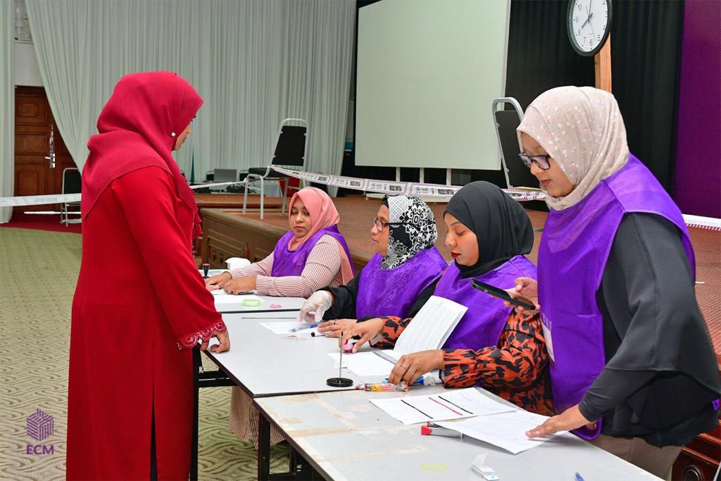 އީސީއަށް އިމާރާތެއް ނުލިބުނު، ތަން ހުސްކުރަން ދިން މުއްދަތުވެސް ހަމަވެއްޖެ 