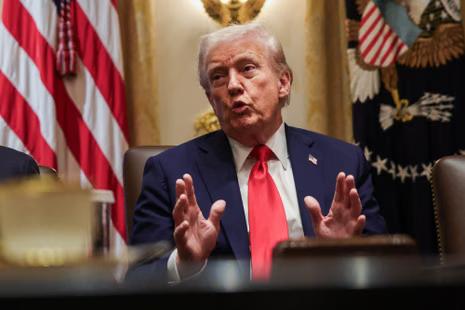 ސުލްހައިގެ އިނާމު ނުލިބުމުން ޓްރަމްޕް ރުޅިގަދަވެއްޖެ، ބުނީ ސިޔާސީ ކުރީކަމަށް