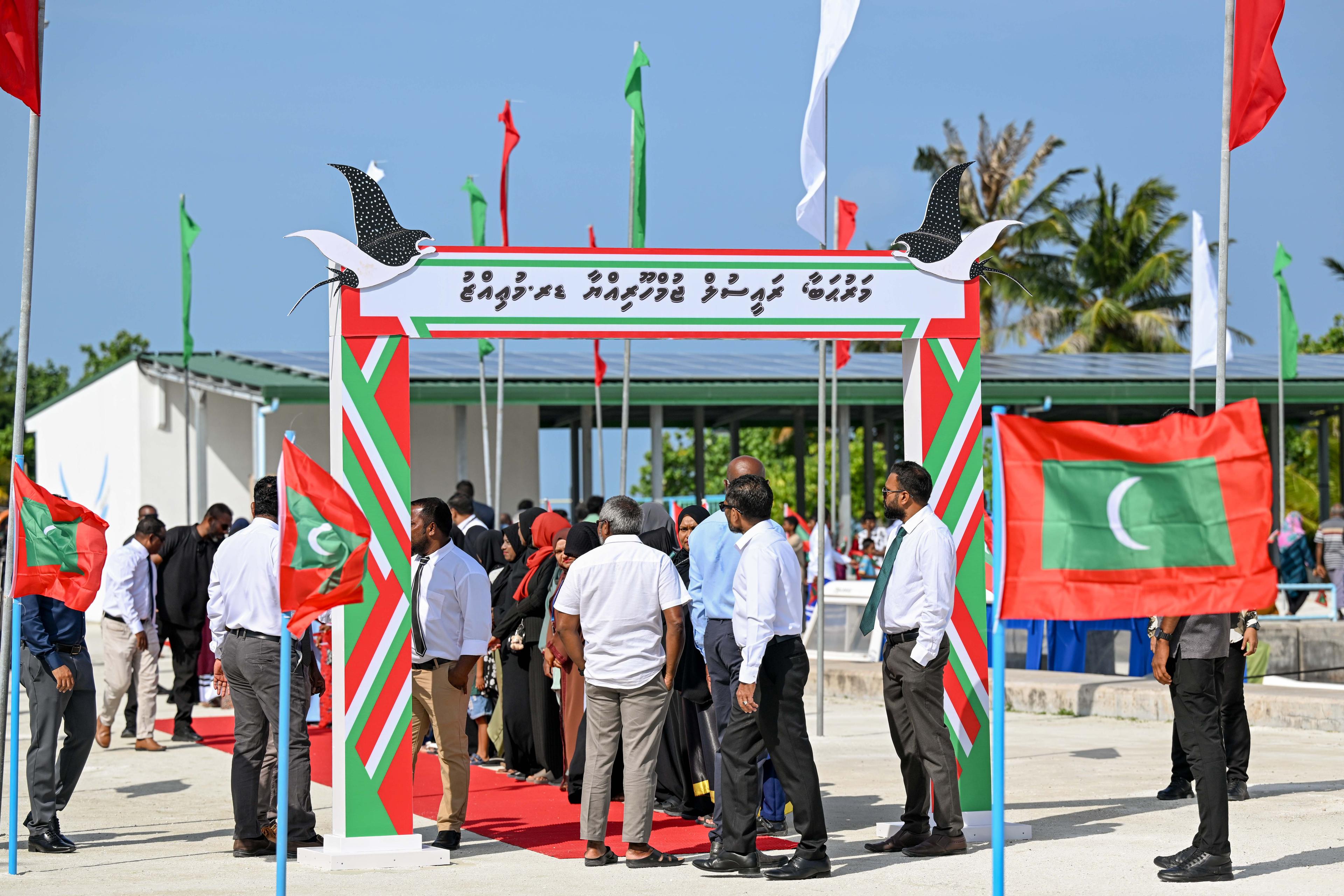 ތާރީޚީ ކާމިޔާބީއެއް ހާސިލްވި ދަތުރުފުޅަށްފަހު ރައީސް މާލެއަށް