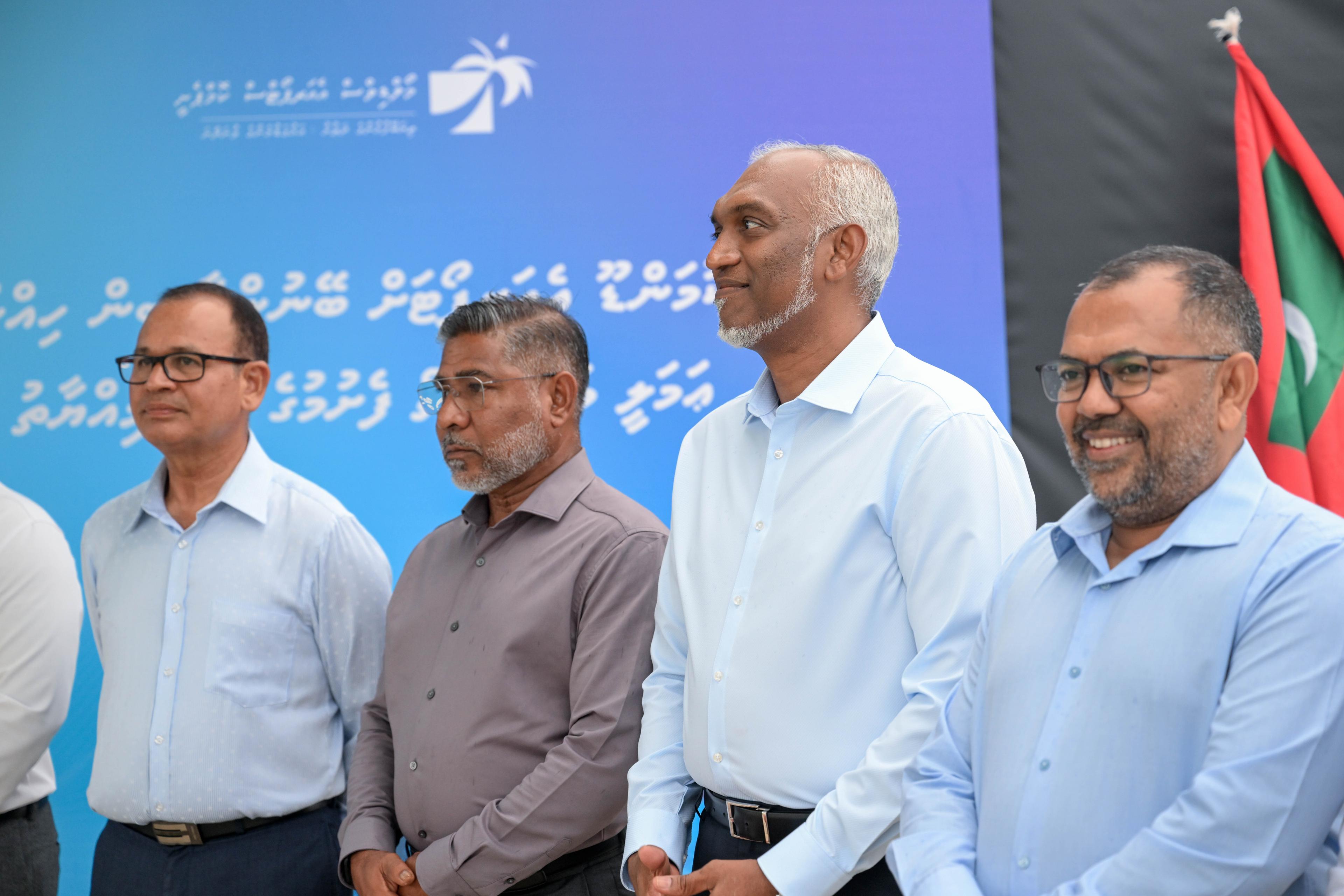 ކޮމަންޑޫގެ ބިންހިއްކުމާއި އެއަރޕޯޓް ތަރައްޤީކޮށް އޮޕަރޭޓް ކުރަން އެމްއޭސީއެލަށް