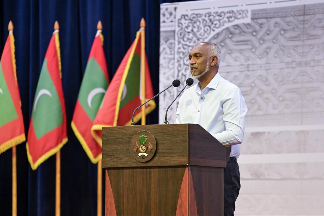 ދަރަނިތައް ދައްކަމުން، މަޝްރޫޢުތައް ކުރިއަށް މި ގެންދަނީ ހަމަ ފައިސާ ޗާޕު ނުކޮށް: ރައީސް