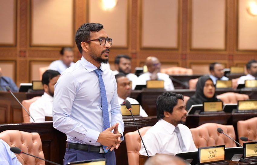 މިދިޔަ ސަރުކާރުން ހަމައެކަނި ކޮށްފައިވާ ކަމަކީ ބިންގާ އެޅުން: މެމްބަރު ފަލާޙް