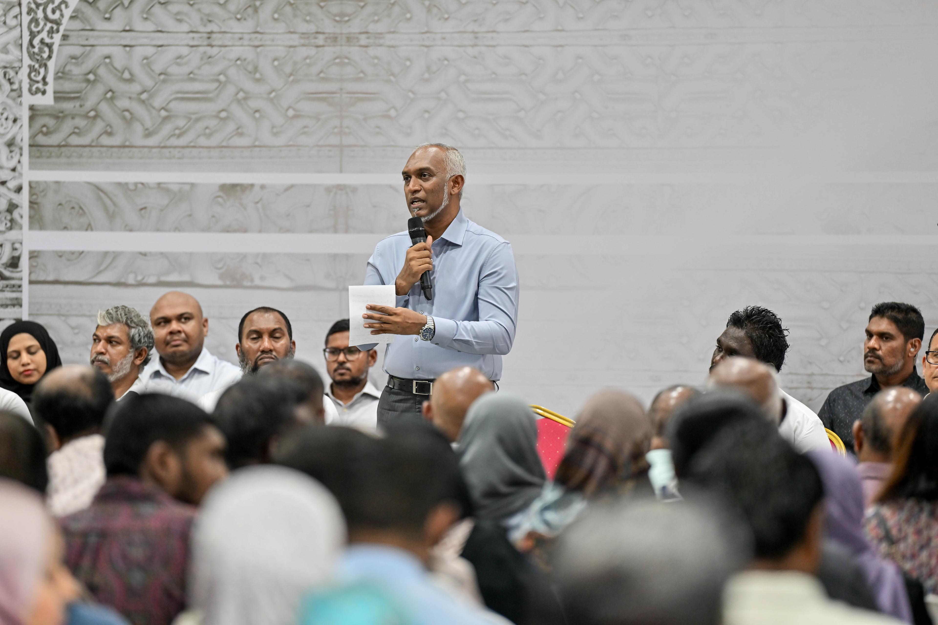 ރައީސްގެ ބައްދަލުވުންތަކަށް ކުރިން ސުވާލު ހުށަހަޅާކަށް ނުޖެހޭނެ: ހީނާ