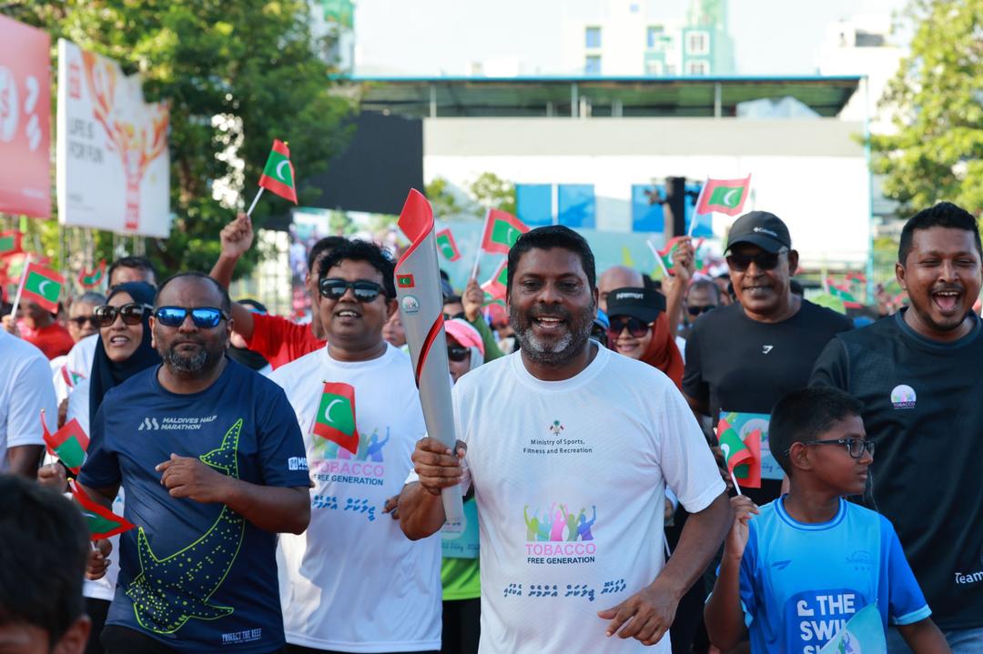 ނޭޝަނަލް ޓޯޗް ރަން: ވަގުތު ހަމަވިއިރު 8959 މީހުން ދުވުނު