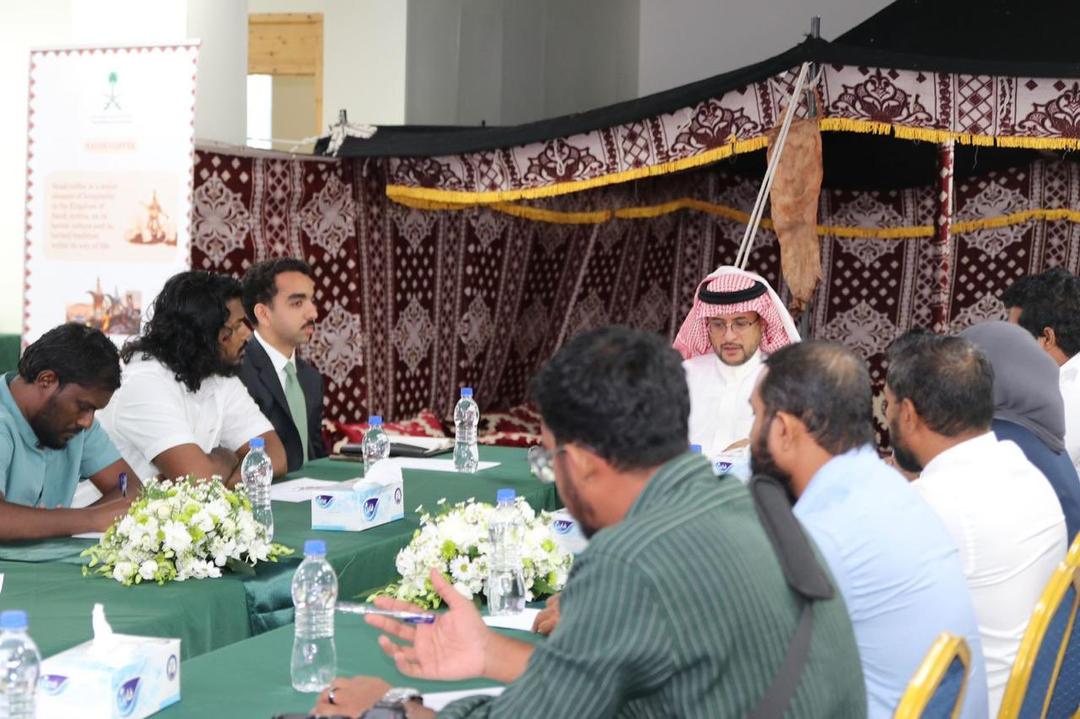 ސަޢުދީ ސަފީރު ރާއްޖޭގެ ބައެއް މީޑިއާތަކުގެ މަންދޫބުންނާ ބައްދަލުކުރައްވައިފި