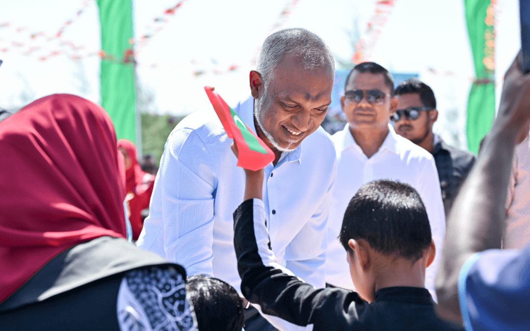 ރައްޔިތުން ހެއްވާލައި 123 ރަށެއްގައި އެއް ފަހަރާ 2.7 ބިލިއަން ރުފިޔާގެ 216 މަޝްރޫޢު