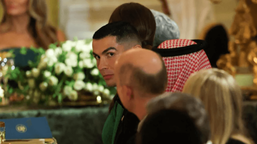 ދުނިޔޭގެ އެންމެ ނުފޫޒުގަދަ އެތްލީޓާއި އެންމެ ނުފޫޒުގަދަ ރައީސް ބައްދަލުކޮށްފި