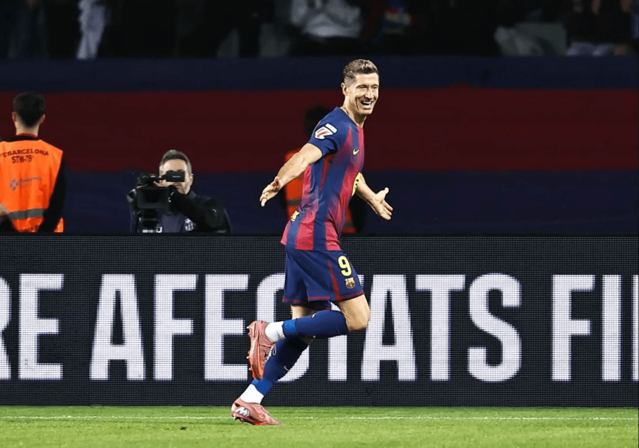 ލާރީގެ މައްސަލައިގައި ބާސެލޯނާއިން ލެވަންޑޮވްސްކީ ގޯލުޖެހުން ހުއްޓުވިކަމުގެ ތުހުމަތުތަކެއް ފެންމަތިވެއްޖެ