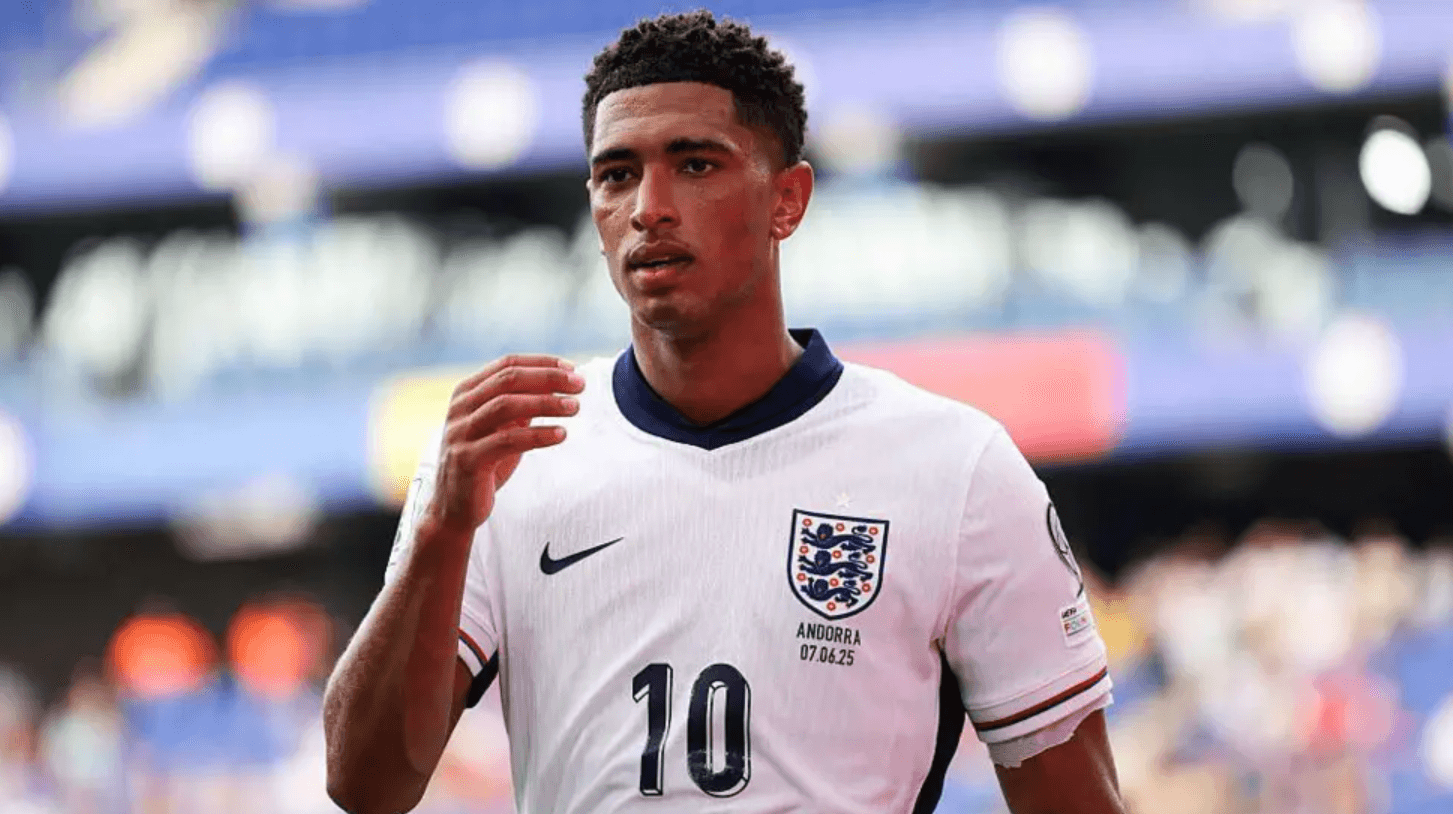 އިނގިރޭސި ޤައުމީ ޓީމުގެ ފުރަތަމަ 11 އިން ބެލިންގހަމް އަށް ޖާގަ ދިނުމާމެދު ހޫނު ބަހުސްތަކެއް