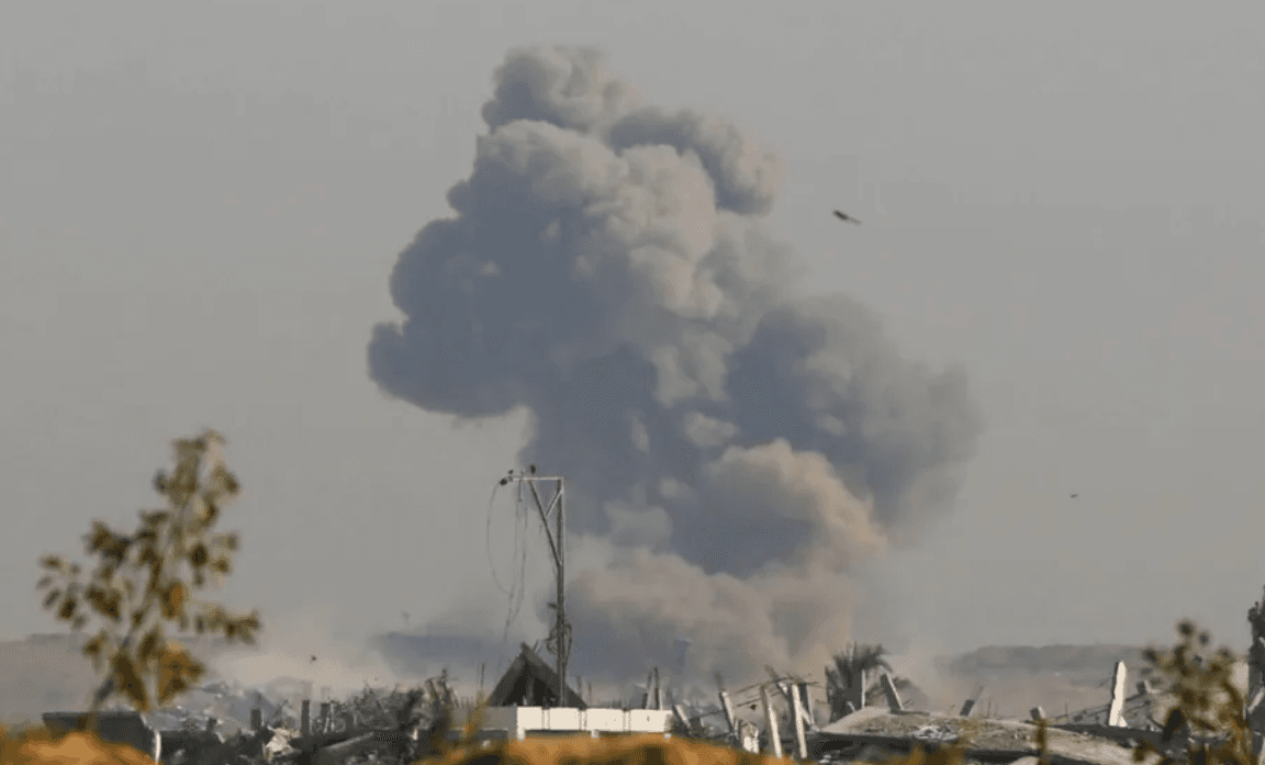 ފަތިސް ނަމާދު ވަގުތާ ދިމާކޮށް ޣައްޒާގެ އާންމުން ދިރިއުޅޭ އިމާރާތްތަކަށް އިސްރާއީލުން ބޮޑެތި ހަމަލާތަކެއް ދީފި