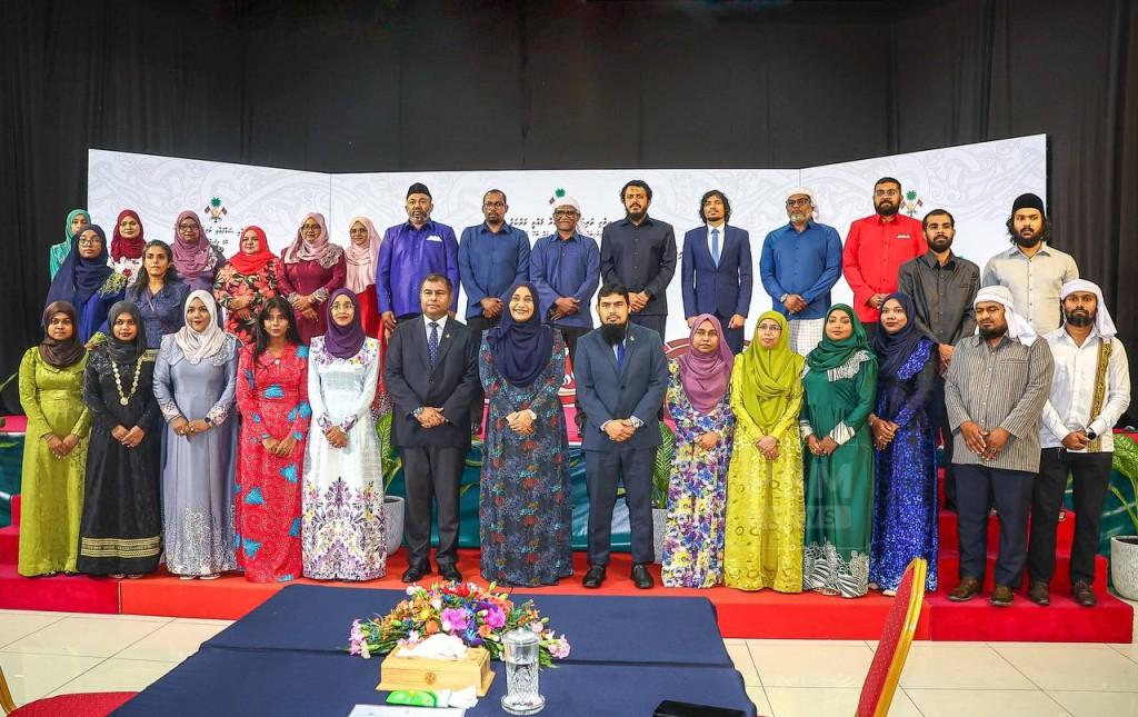 ތަރިކަ ދިރާސާކުރުމުގެ ދާއިރާއިން ދޭ ސިގްނޭޗަރ ރިސަރޗް ސްކޮލަރޝިޕް 40 މީހަކަށް ދީފި