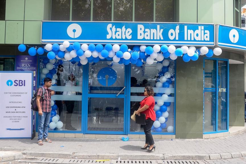 ރާއްޖޭގައި މަސައްކަތް ކުރާ ދެ ދާއިރާއެއްގެ ބިދޭސީންގެ ޑޮލަރު ލިމިޓް އެސްބީއައި އިން  މަތިކޮށްފި