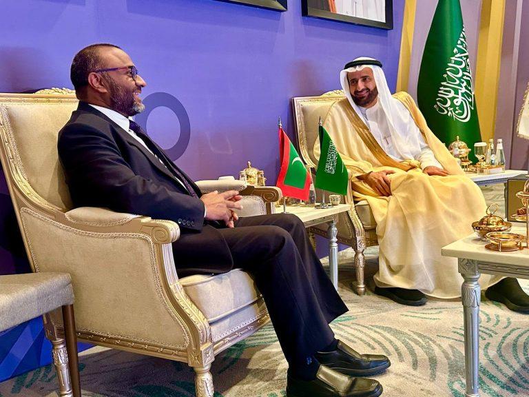 ހައްޖު މުބާޝިރު އިނިޝިއޭޓިވް އިން ރާއްޖެއަށް ފުރުޞަތު ހޯދަން މަޝްވަރާކޮށްފި 