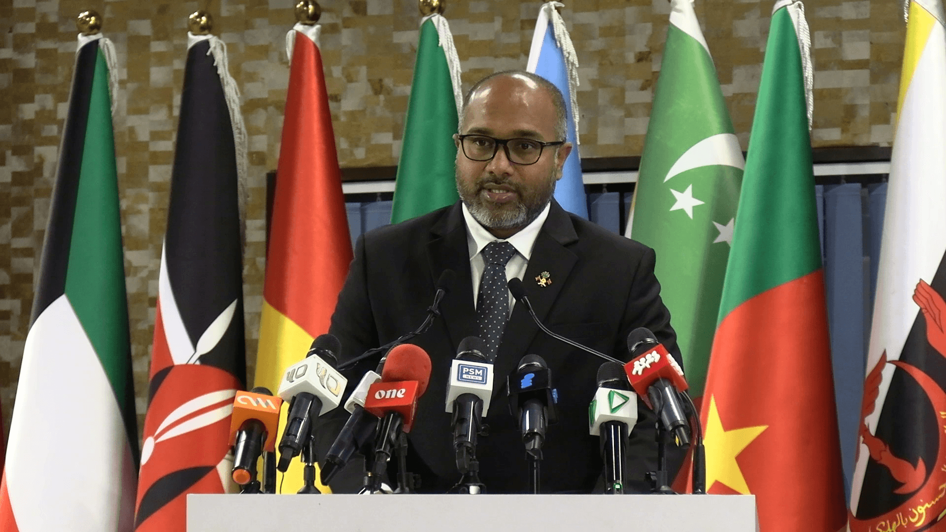  އައިއެމްސީޓީސީ ސެންޓަރުގައި ދިވެހި އޮފިސަރުން މަސައްކަތް ކުރާތީ ފަހުރިވެރިވޭ: ވަޒީރު އިޙްސާން