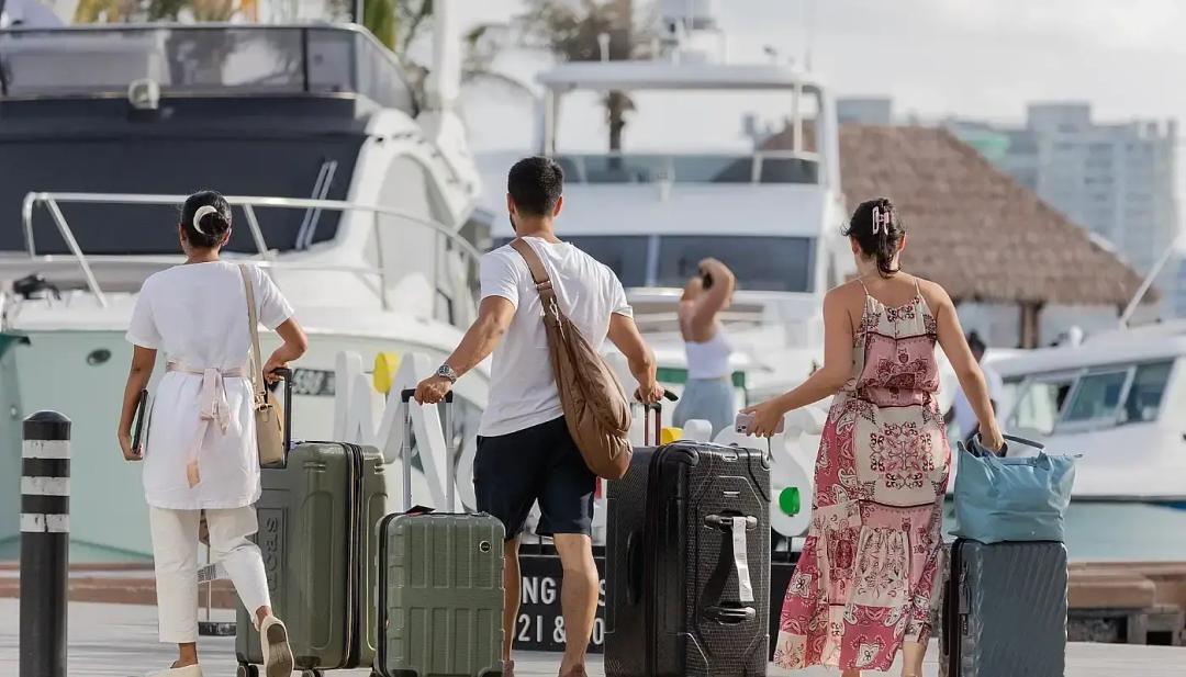 ރާއްޖެއަށް ދުވާލަކު 7،000 އަށްވުރެ ގިނަ ފަތުރުވެރިން ޒިޔާރަތްކުރޭ 