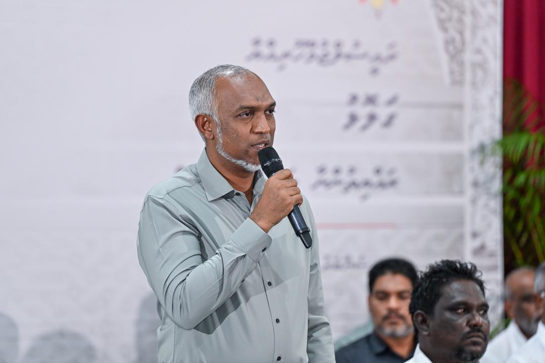 4000 ފްލެޓްގެ ޑައުންޕޭމަންޓާ ގުޅިގެން އުފެދިފައިވާ ކަންބޮޑުވުންތަކަށް ޙައްލެއް ހޯދައިދޭނަން: ރައީސް