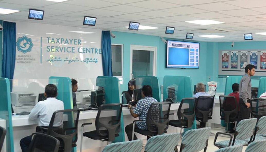 މިދިޔަމަހު ގެ ނިޔަލަށް ދައުލަތަށް ޑޮލަރުން ލިބުނު އާމްދަނީ 1.3 ބިލިޔަނަށް