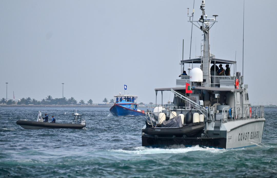 މަސްވެރިންގެ އިހްތިޖާޖުން މެމްބަރު މައުރޫފް ހިމެނޭހެން ތިން މީހަކު ހައްޔަރުކޮށްފި