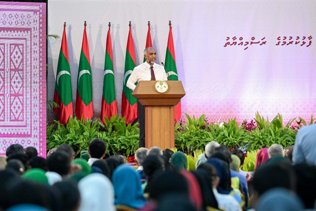 ދިވެހި ފޮތް ޗާޕުކުރުމަށް ސަރުކާރުން ލުއިގޮތްތަކެއް ހަމަޖައްސައިދޭނަން: ރައީސް