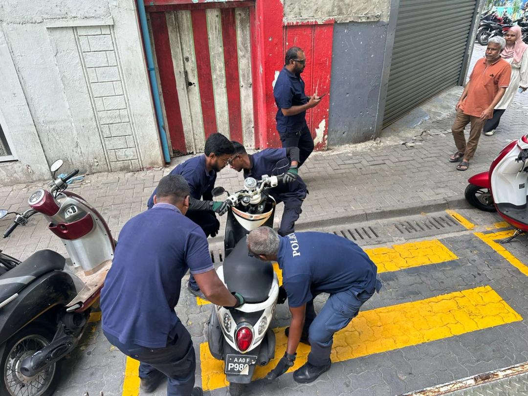 ގަވާއިދާ ހިލާފަށް ޕާކްކުރާ މީހުންނަށް ޓްރެފިކް ފުލުހުންގެ ވަރުގަދަ އިންޒާރެއް 