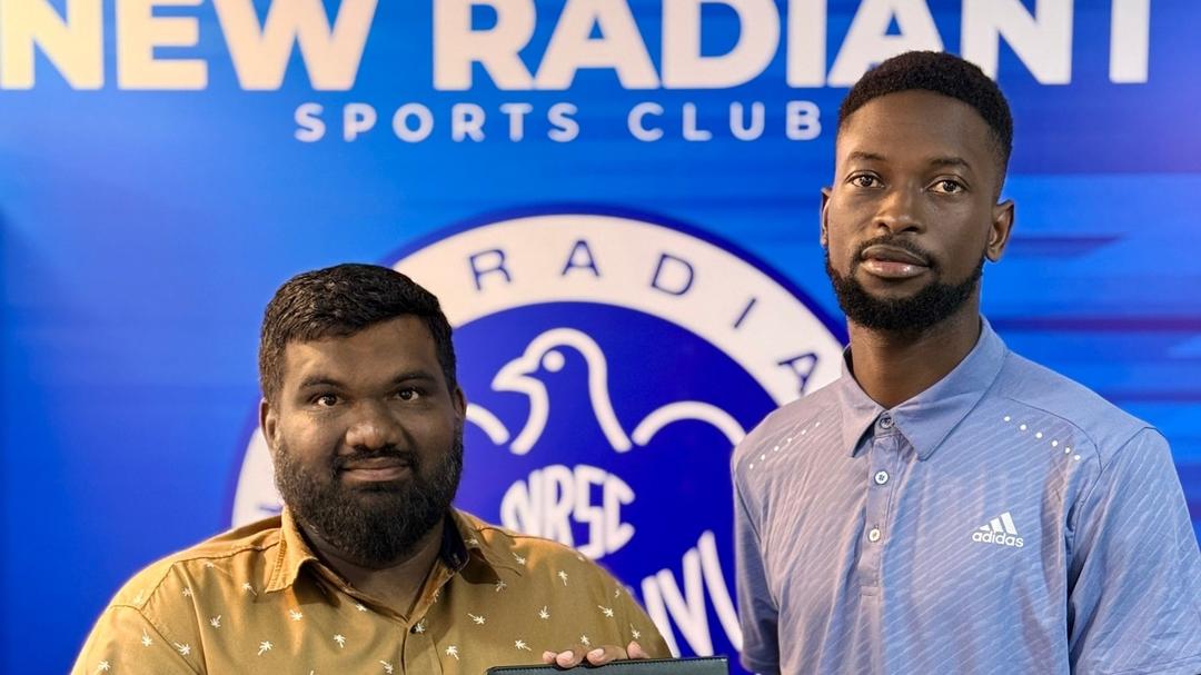 ލައިބީރިއާގެ ހެވަން އިލެވަންގެ ކެޕްޓަން ޔާޔާ ބިލިޓީ، ނިއުރޭޑިއަންޓަށް