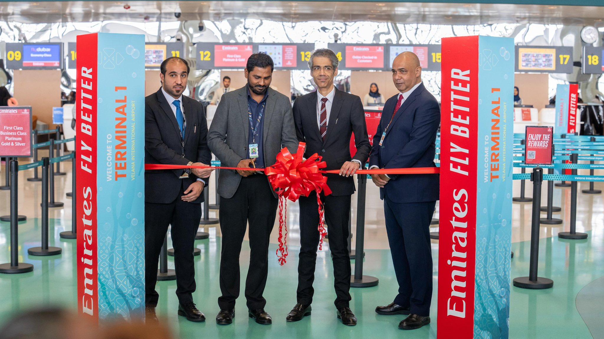 ޓާމިނަލް 1 އިން އެމިރޭޓްސްއަށް ޚިދުމަތް ދޭން ފެށުން ފާހަގަކުރުމަށް ބޭއްވި ހަފްލާގެ ތެރެއިން// 