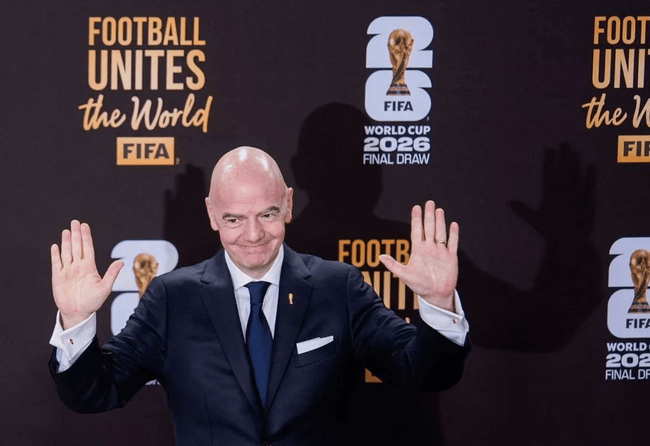 ސަޕޯޓަރުންގެ ޕްރެޝަރާހެދި ފީފާއިން ވޯލްޑްކަޕްގެ ޓިކެޓްތައް ބޮޑުތަނުން އަގުހެޔޮކޮށްފި