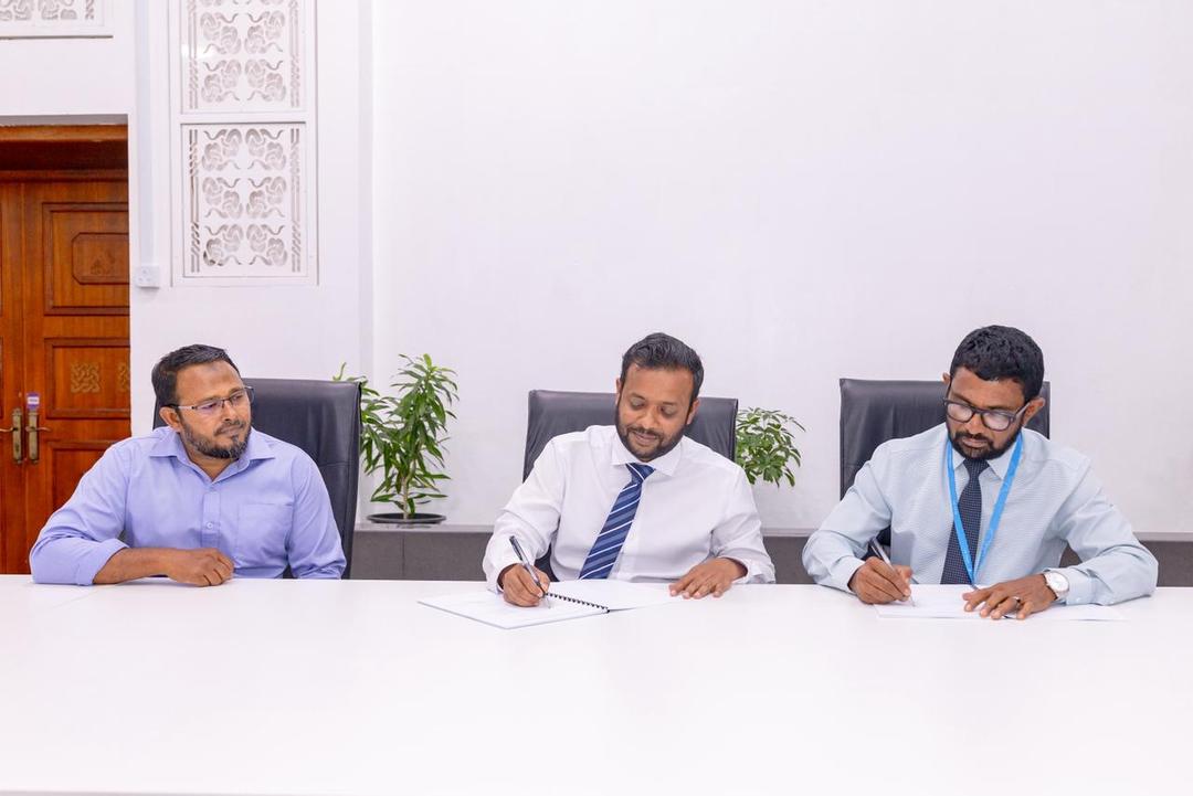 ފަރެސްމާތޮޑާ ބިން ހިއްކުމާއި ގޮނޑުދޮށް ހިމާޔަތް ކުރުމުގެ މަޝްރޫޢު އެމްޓީސީސީއާ ހަވާލުކޮށްފި