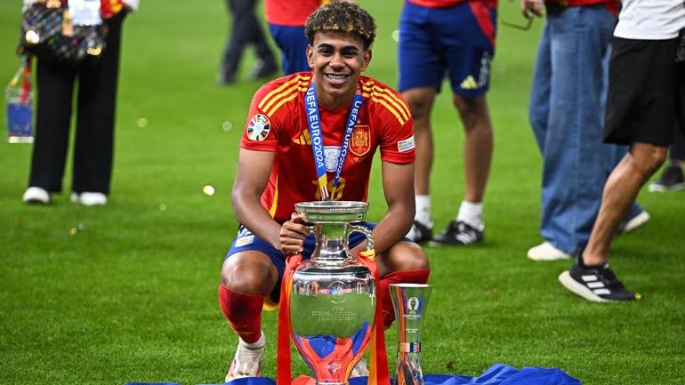 ވޯލްޑްކަޕް މިފަހަރު ކާމިޔާބުކުރާނީ ސްޕެއިން - ޔަމާލް